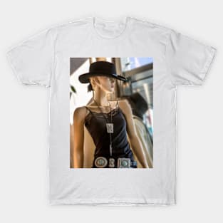 US Mannequin 126a T-Shirt